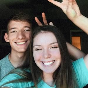 Meet your Posher, Amelia